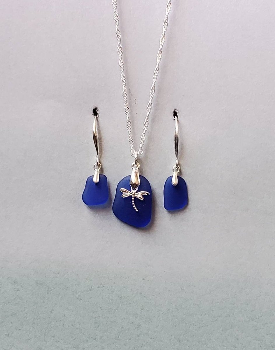 saltedbayonet's tweet photo. A #handmade sterling silver set! Genuine cobalt blue #seaglass earrings &amp; cobalt #dragonfly necklace. https://t.co/ljQRfdManX #seaglassjewelry #genuineseaglass #cobaltseaglass #handmadejewelry #seaglassearrings #cobaltblueseaglass #seaglassnecklace #seaglassjewelryset https://t.co/wvtJt9OsIr