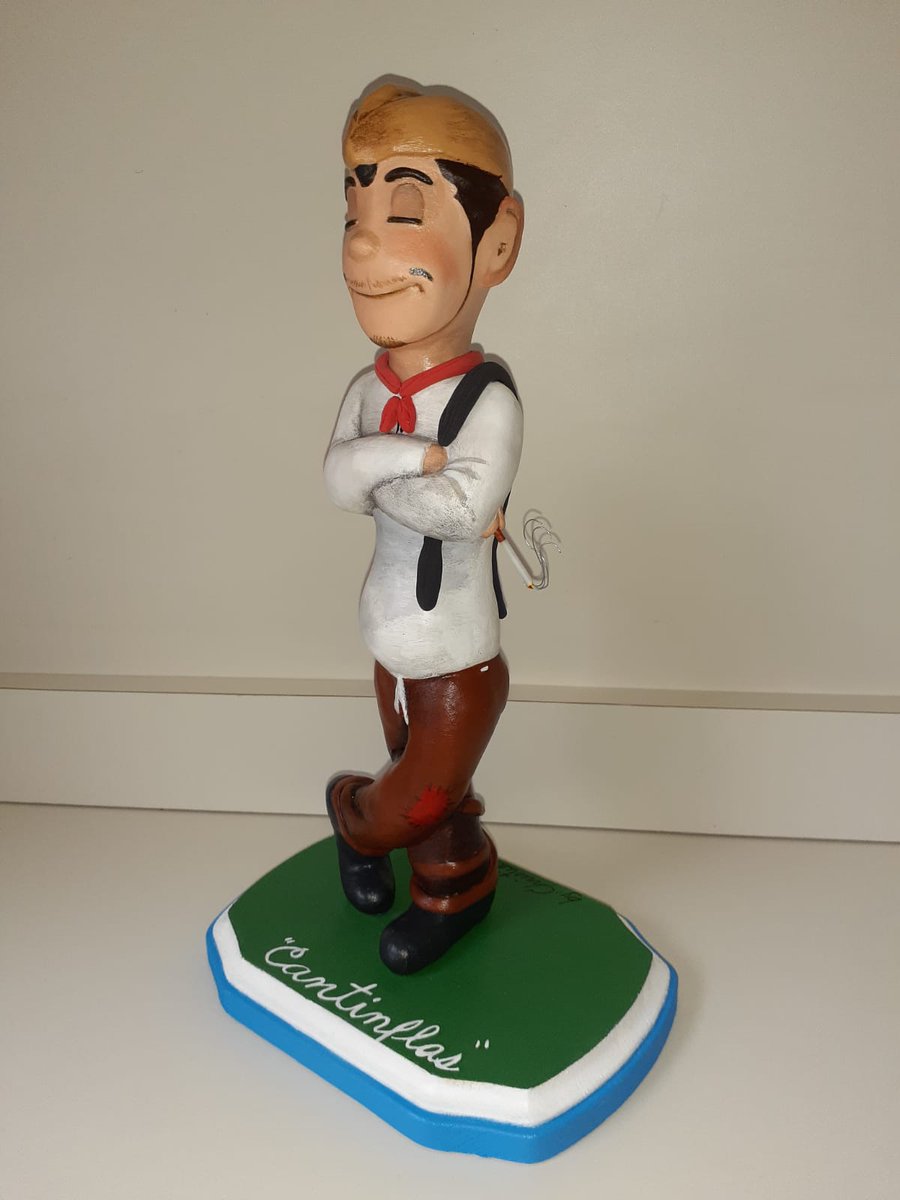 ChristianoConst's tweet photo. Hoping everyone is staying safe during these times. Much love to Cantinflas and his followers! #cantinflas #coolart #mariomorenocantinflas https://t.co/i24lbmd3Vi