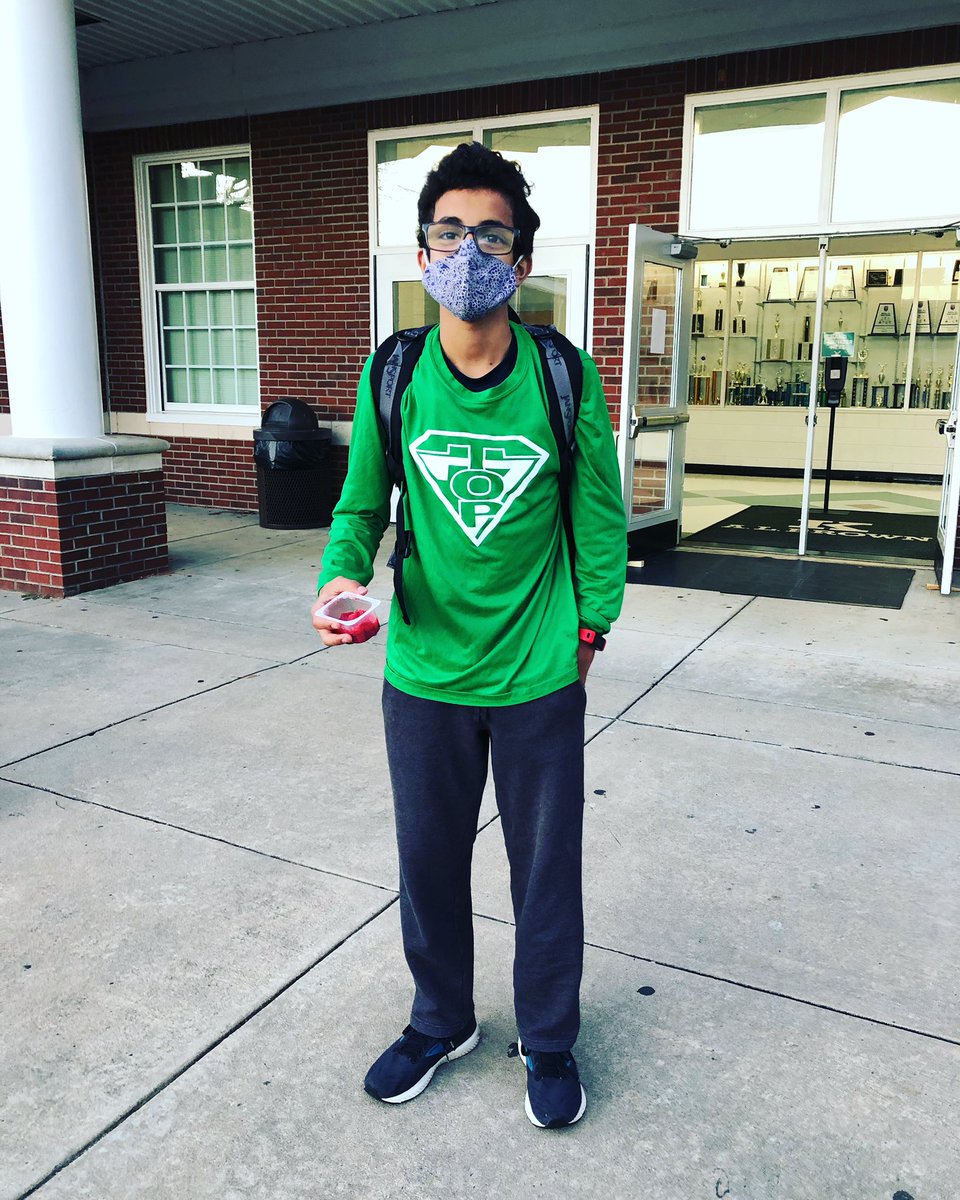 ALBrownXCTF's tweet photo. Raoufโs got his well-earned Top 7 shirt on ready for tomorrow! #BEAWONDER #BeGreat #ExpectDontHope #WON1DER #BeatNW #BeatJM https://t.co/iAG1RAIOys