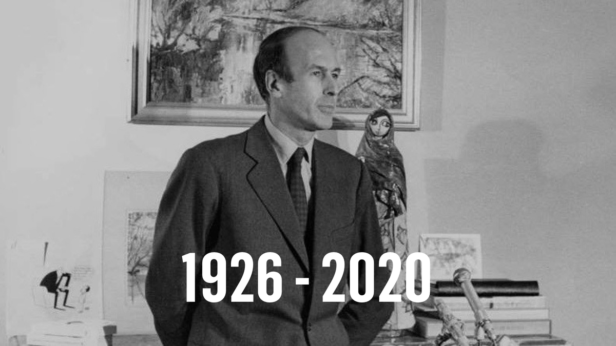 Renaissance's tweet photo. Valéry Giscard d'Estaing vient de nous quitter. 

Européen convaincu, l’ancien Président a œuvré pour une nation moderne. Il a marqué l'histoire de la Vème République.

Merci et au revoir Monsieur le Président. https://t.co/PFq86lOD4f