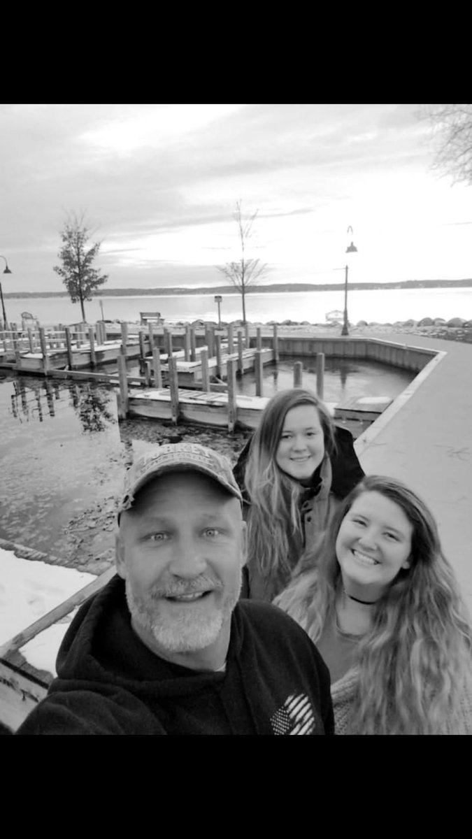 rbeckd's tweet photo. rip my beautiful beautiful sister. i don’t know how i’m going to do life without you anymore. my heart is completely broken https://t.co/pDprOaGg1D