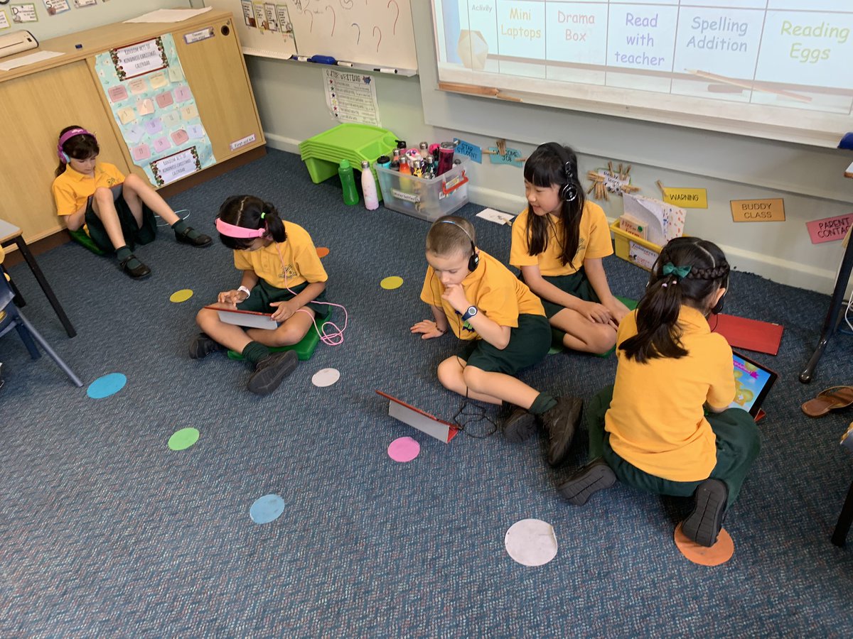 KENSINGTONPS's tweet photo. Reading groups is our favourite way to start the day #1V #PlayPerformance #ReadingEggs #DramaBox #TypingSkills https://t.co/FDT9gjaN7U