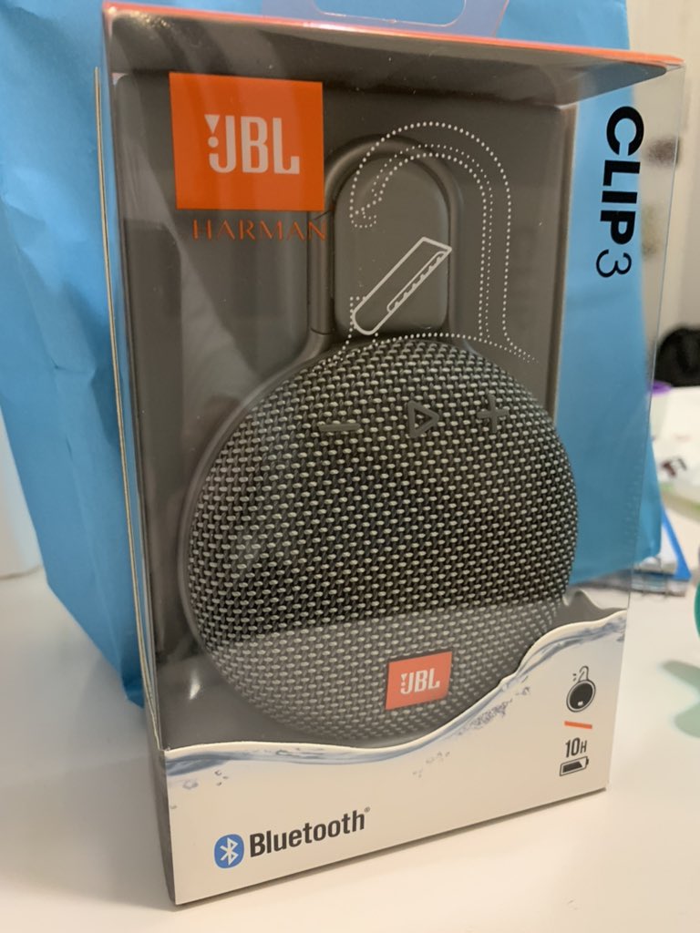 rollinsay_MD's tweet photo. Perfect for jamming out in the OR (or as a stroller clip-on) https://t.co/ZrW2nVymSX