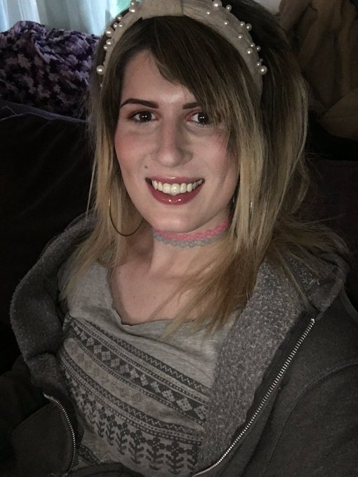 Rare photos of myself with my hair down https://t.co/a7kssY5hom<a href="/tag/mvsales"class="tags"><span>#mvsales</span></a><a href="/tag/mvtrans"class="tags"><span>#mvtrans</span></a>