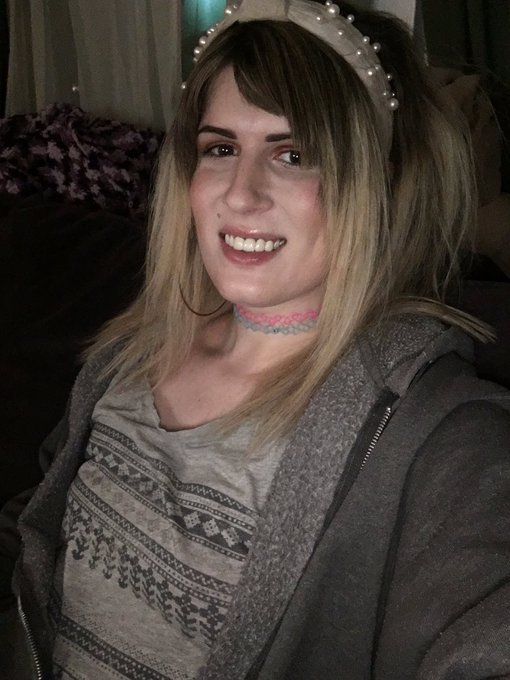 Rare photos of myself with my hair down https://t.co/a7kssY5hom<a href="/tag/mvsales"class="tags"><span>#mvsales</span></a><a href="/tag/mvtrans"class="tags"><span>#mvtrans</span></a>