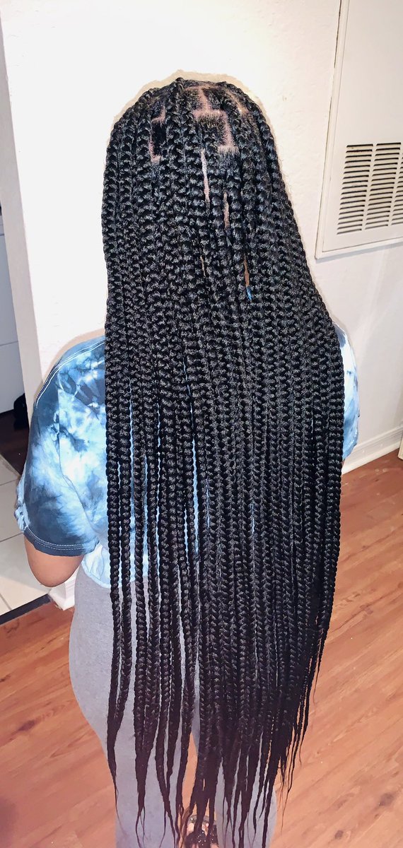 Hey ladies I’m running a special on my knotless braids and soft locs $100 for any size and length. I will be in Orlando from Dec 4-6th & Dec 11-13th if you would like to book with me for braids or locs DM me with style/date that you would like.