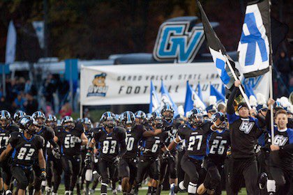 Thank you to the coaching staff at Grand Valley State for the amazing visit and opportunity!!
<a href="/CoachWooster/">Scott Wooster</a> 
@CoachBibbsGVSU 
@CoachMitchGVSU 
#AnchorUp
⚓️⬆️🔵⚪️
