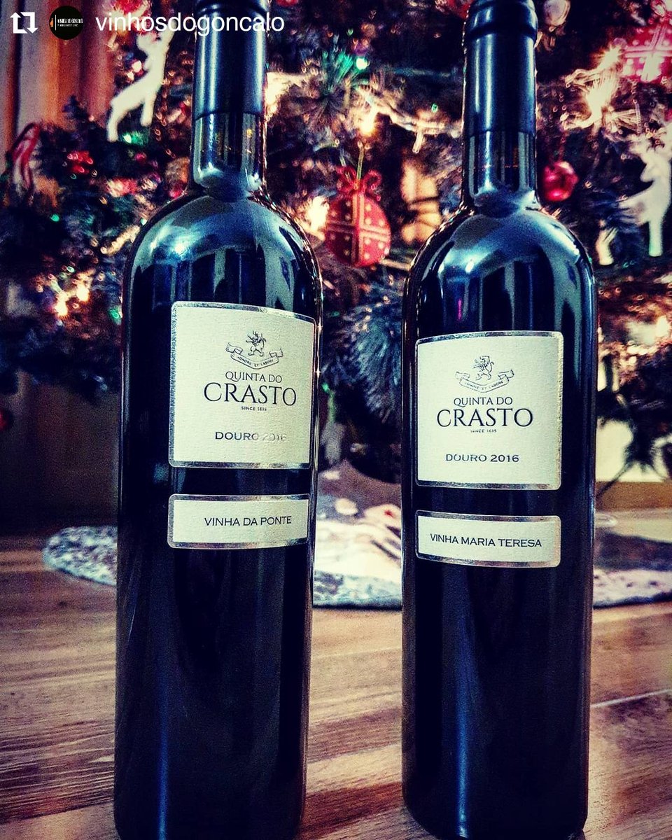 Quinta do Crasto Vinha da Ponte 2016 and Quinta do Crasto Vinha Maria Teresa 2016, authentic #Christmas partners.🎄✨
Be sure to look for your favourite #wine in your usual #restaurant or #wineshop. 👌🏻🍷✨ #StaySafe 
.
Photo: ©Gonçalo Lopes / VinhosdoGoncalo @ IG
#Douro #OldVines