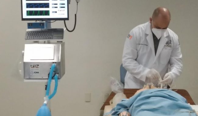 Futuro4t's tweet photo. Listo primer ventilador clínico desarrollado en Zacatecas https://t.co/KajJizvSwG #redamlo #zacatecas #gobiernocorruptoenzacatecas https://t.co/NExn4eEUd9