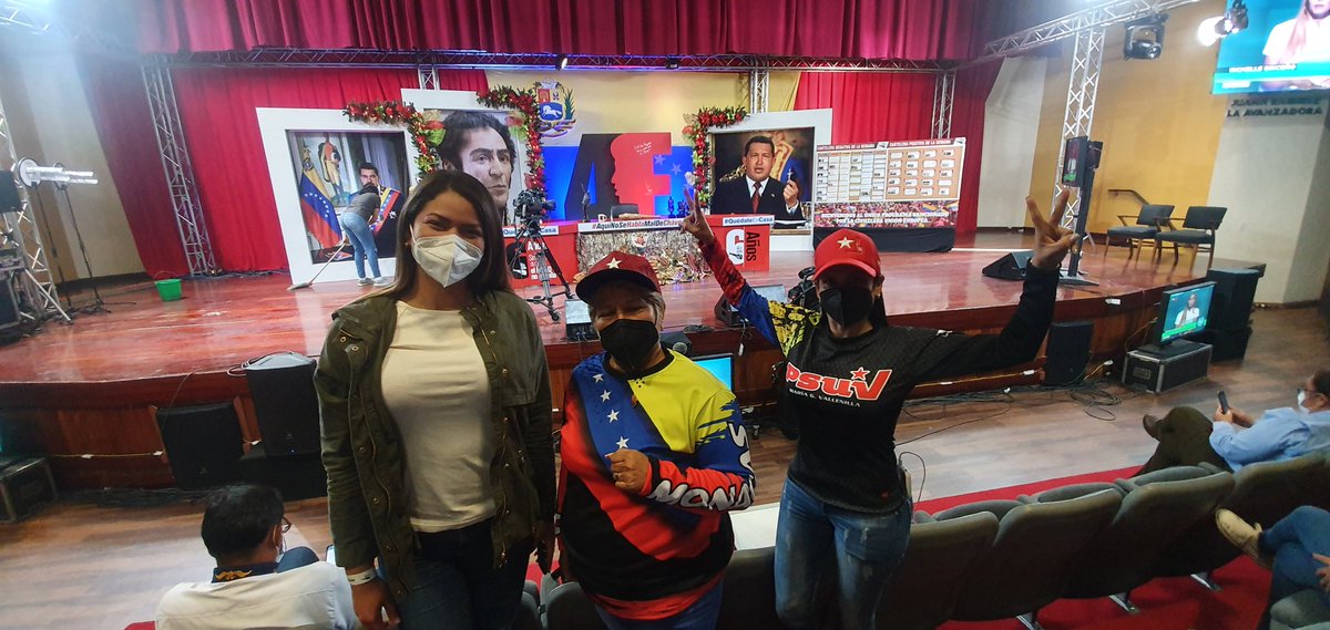 MariaVallenil15's tweet photo. Los Candidatos de Monagas ya estamos Activos con @ConElMazoDando  en su Programa N. 392 Por una Nueva Asamblea @NicolasMaduro @_LaAvanzadora @dcabellor @diso @CCDarioVivasMon https://t.co/aDa3klaQgr