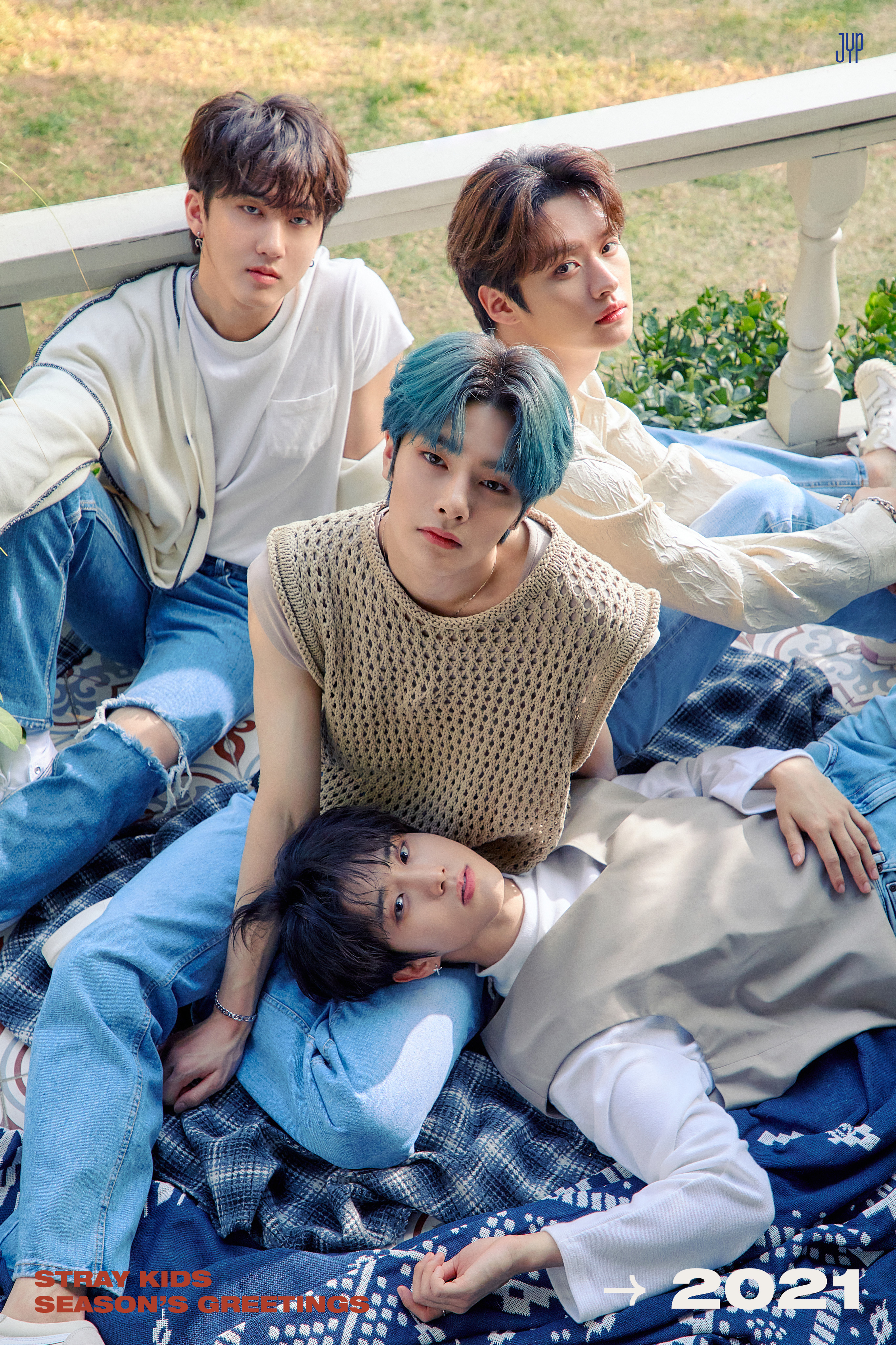 Amazon.com: Stray Kids 2021 Seasons Greetings (Incl. Package