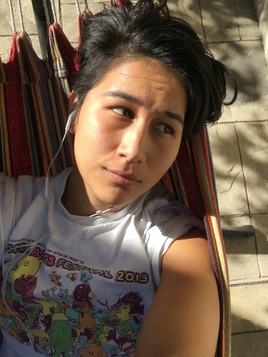 ShantiRittgers's tweet photo. Hi #visiblynonbinary!
I'm Shanti, a mixed-race, gender-fluid artist working in animation. I love plucky fighters with heart and passionate oddballs, and I strive to bring more non-conforming character designs to stories on-screen🌟 https://t.co/efDxlPHd4a