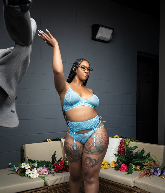 Let Me Be The Professor Class In Session. 😈 https://t.co/MealmiVCCC<a href="/tag/lanipop"class="tags"><span>#lanipop</span></a>