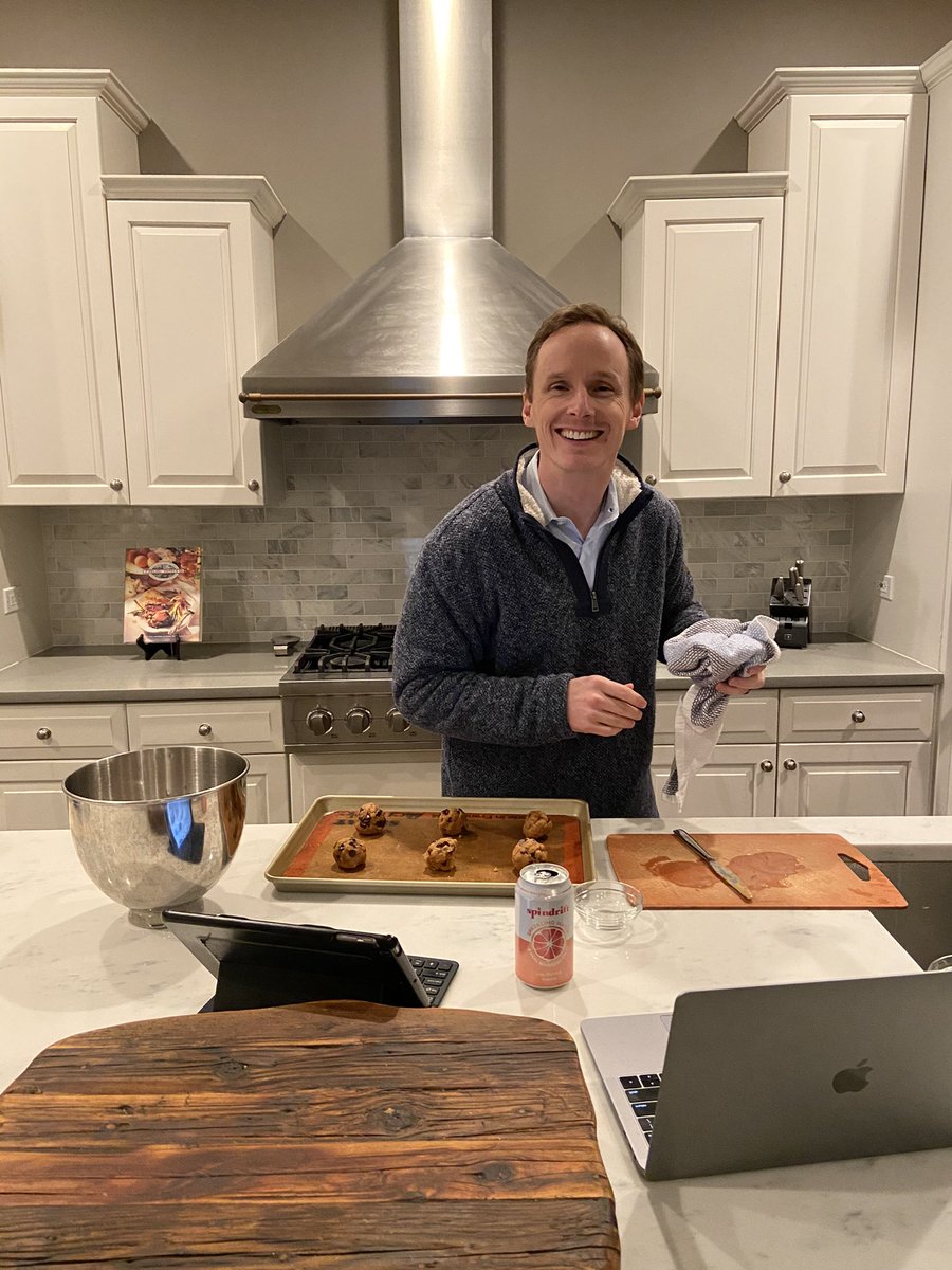 Scott DeRue tweet media