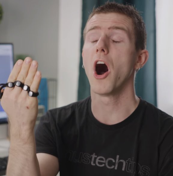 linus tech tips baka mitai