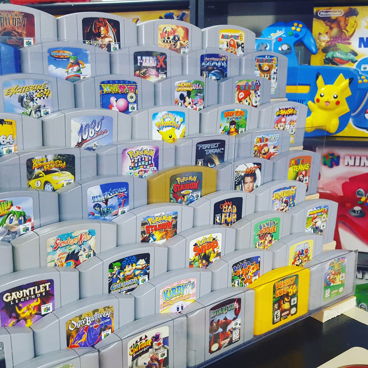 CollectNintendo's tweet photo. Can only choose 3 - What games would you pick?
I think I'd pick Super Mario 64, Paper Mario and either Zelda Ocarina of Time or Star Fox depending on my mood #nintendo64 #supermario64 #nintendo #NintendoCollecting
#Smilingwhilegaming #pikachu64 https://t.co/e7tUfZWeSp