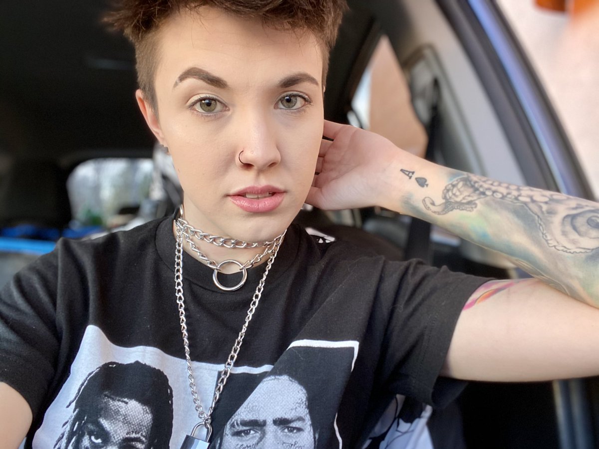 ✨two died✨ EARNING BLOODPOINTS AAAAAAA❤️
👉🏻NOW LIVE with #DeadbyDaylight
🔴https://t.co/EAofEB1iO9
#twitch #streamer #IntoTheFog
P.S. took this in the Taco Bell drive thru https://t.co/gQ2KBrsK32