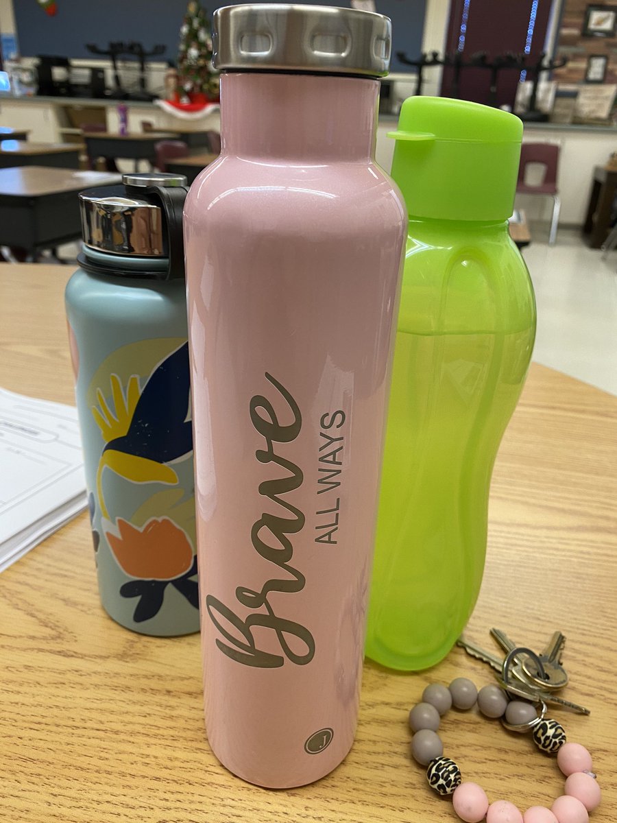 Day 2! Water only?  No problem! #drjodychallenge #yorktonstalkers <a href="/DrJCarrington/">Dr. Jody Carrington • Psychologist</a>