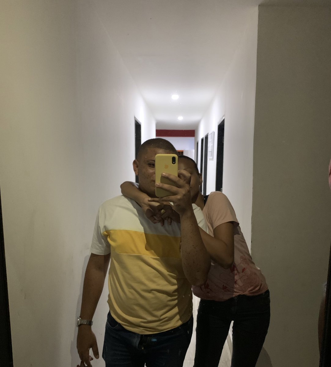 MichellBean7's tweet image. Como siempre te abrazaba, aún no lo creo, la palabra que describe todo mi amor y respeto es un gracias, un gracias que te diré por siempre, mi amigo, mi compañero, sólo me quedan los recuerdos y la satisfacción de que en vida con poco o mucho demostramos lo mejor, por siempre tú.