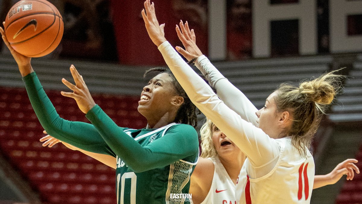 Women's Hoops Dominates Ball State in <a href="/MACSports/">MACtion</a>-Opening Win

<a href="/AreannaCombs/">Ariie</a> led all scorers with 2⃣6⃣ points 👀

Full recap ➡️bit.ly/2VwNSK9

#EMUEagles | #FamilE
