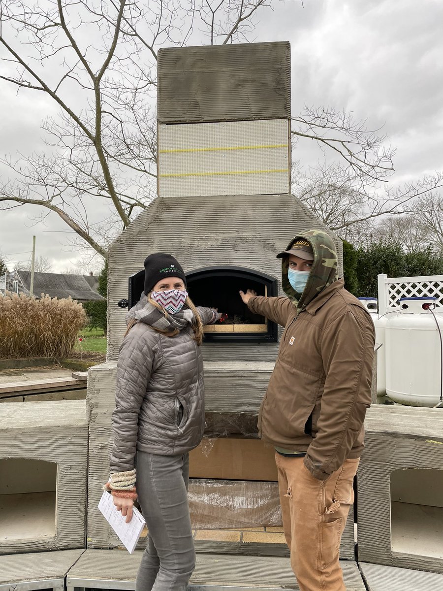 JNawadaTOH's tweet image. Successful day at the TOH Narragansett House. The outside is starting to take form. Retractable liner going on the #soakepool with @kevinoconnortoh 

Wood fired Pizza Oven warming hands

@aaronsesin from @sweenor_builders making the calls! 
#outdoorliving