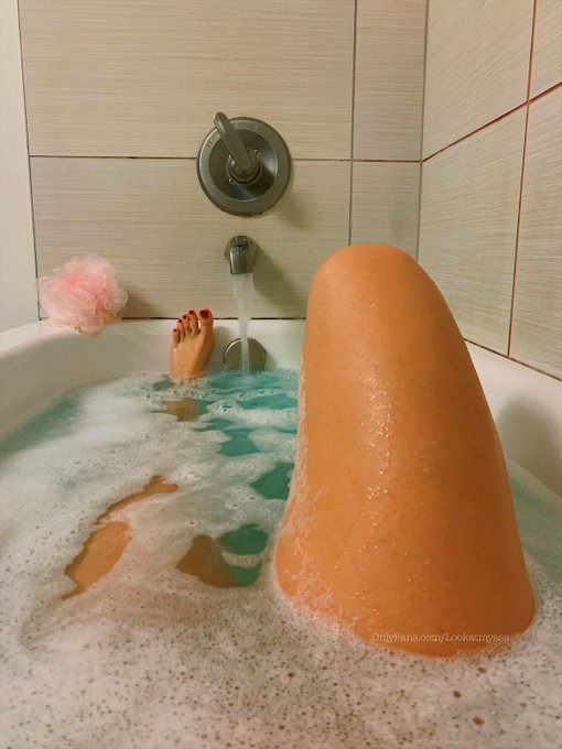 Watch Wild's leaked NSFW photo on TwXstars