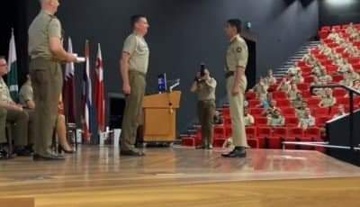 Cadet Muhammad Haris Mairaj, #pakarmy 🇵🇰 #declared overall #best Foreign National Military Cadet at passing out parade held at Royal Military College, Duntroon, Australia.
We are Proud of You🇵🇰 https://t.co/jCb5rUgOJo