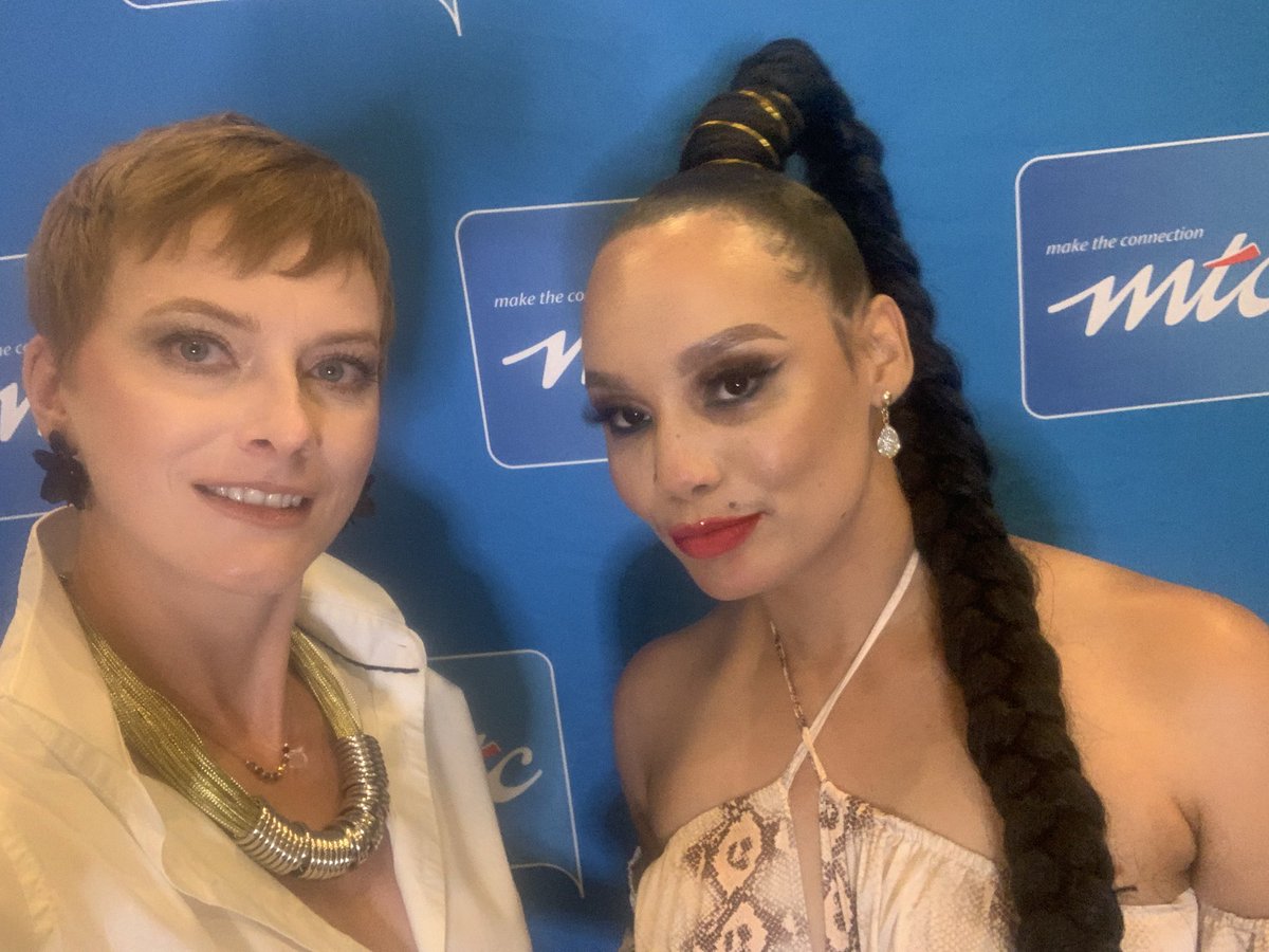 m_karny's tweet image. Day 2 of @WHKFashionWeek 
Masters class #TheThread by @FCNamibia and @WHKFashionWeek 

With creatives from all over the arts spectrum @ChikuneNam @KevinPerestrelo @ErickeTjiueza moderated by multitalented @VisagieAdriano It was an honour to be part of the panel.