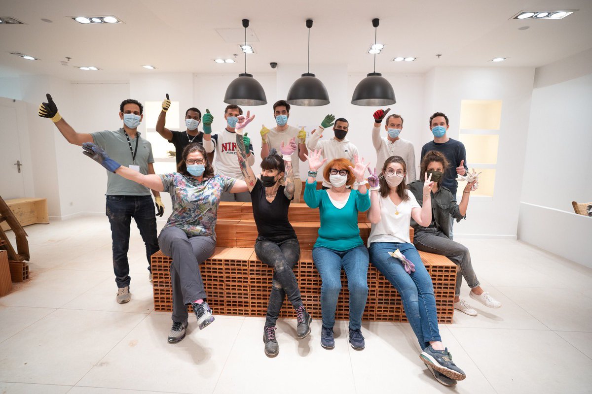 Mon #jeudiphoto c’est l’histoire d’une équipe décidée à construire un lieu dédié aux entrepreneurs dans un centre commercial en plein centre de Nice.... 

Cc <a href="/ccnicetoile/">Nicetoile</a> <a href="/InitiativeFR/">Initiative France</a> @InitiativeNca <a href="/initiative_sud/">Initiative Sud</a> 
💪🏻🧱🤩