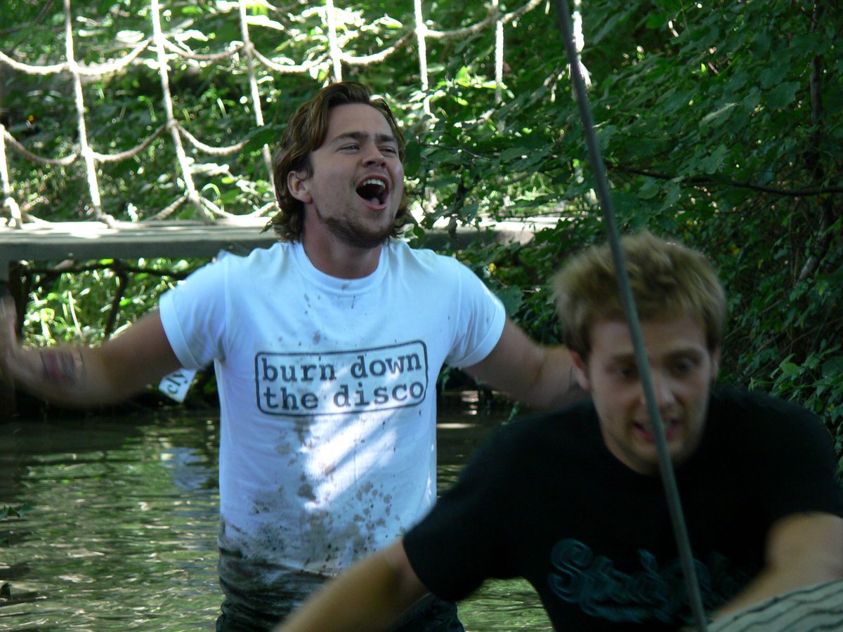 ClyneFarmCentre's tweet photo. #ThrowbackThursday
Recognise these famous faces?
Back in 2007 @SamAndmarkTV spent a super sunny day filming and getting muddy at Clyne Farm. Do you know anyone who was involved in the challenges? We'd love to hear from you!
#SamAndMark #ClyneFarmCentre #Location https://t.co/Ky7F1InRfu