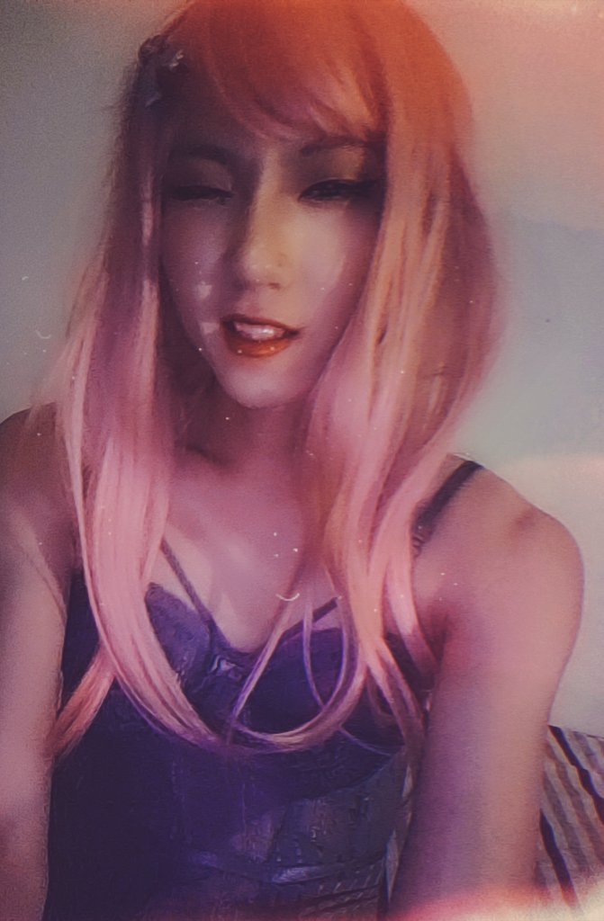 整点老活儿老土，但尼玛这是什么表情，且粉头发也太显黑了，逼我加滤镜。
最后,来个lsp小可爱服务一下
#伪娘 #cd #女装男子 #男の娘 https://t.co/KhNe77aSlb
