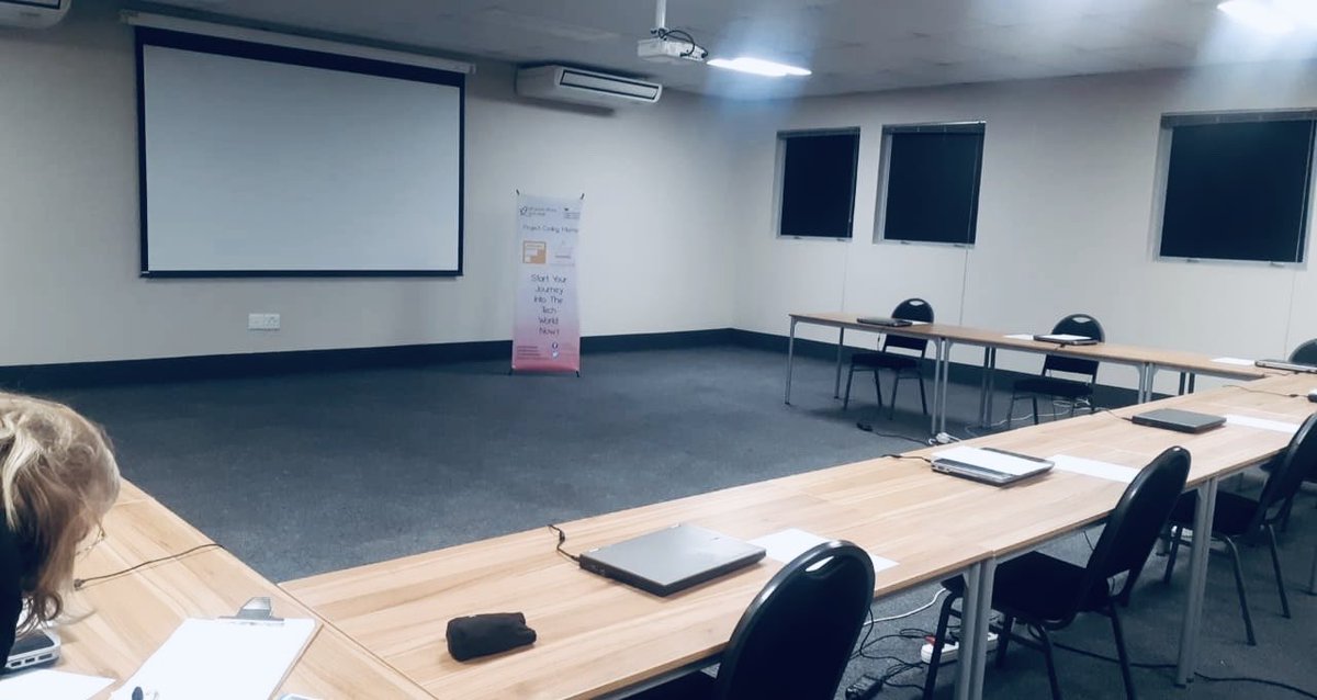 MamasCoding's tweet image. We are in Diepsloot for the #codingmoms digital literacy training. This programme is supporting ambitious mothers by teaching them digital skills to enable them to participate in the digital economy. @UKSATechHub @furtherimpact #codingmamas