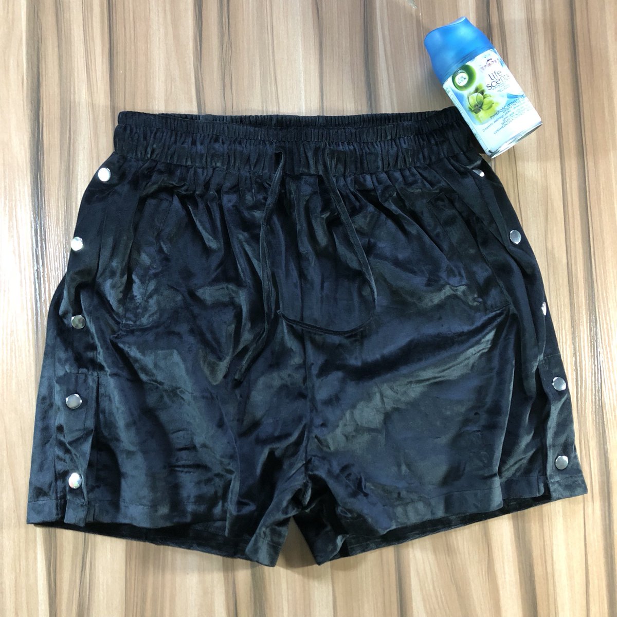 Cool short nika available in shop !!
Dm/whatsapp:08036616034
13k each !!
4G Delivery 📦 in&amp;out of lagos available