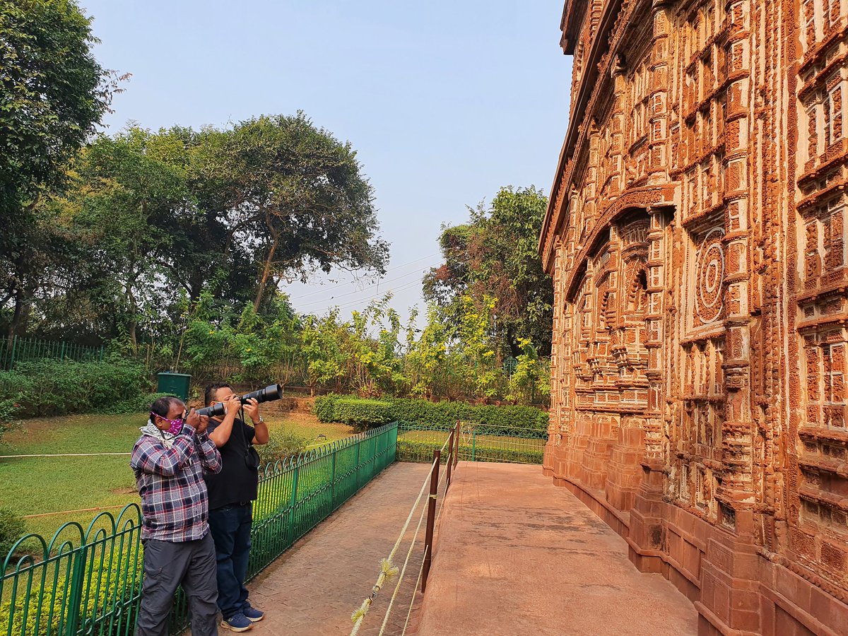 immersivetrails's tweet photo. Hard at work early in the morning. @ArchaeoNomad and @doubledolphin catching the radiance of the rising sun on the exquisite #terracotta plaques of the Shyam Rai #temple.
.
.
.
#immersivetrails #immersiveexperience #experiencebengal #ExploreBengal #VirtualTrail #Bishnupur https://t.co/b0Sz1fBFB5