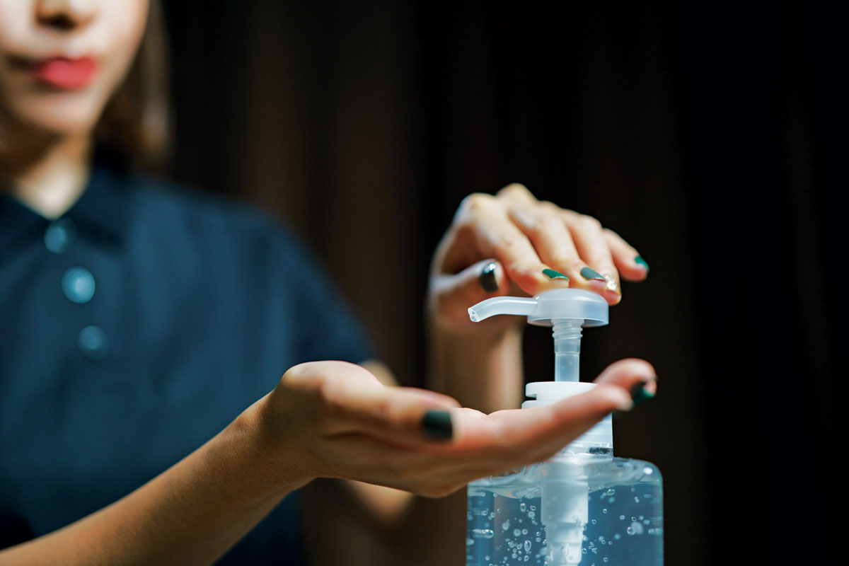 Experts Warn That Drinking Games Corresponding to Hand Sanitizer Use During X-Ring Livestreams Would "Make for One Hell of an Afternoon"