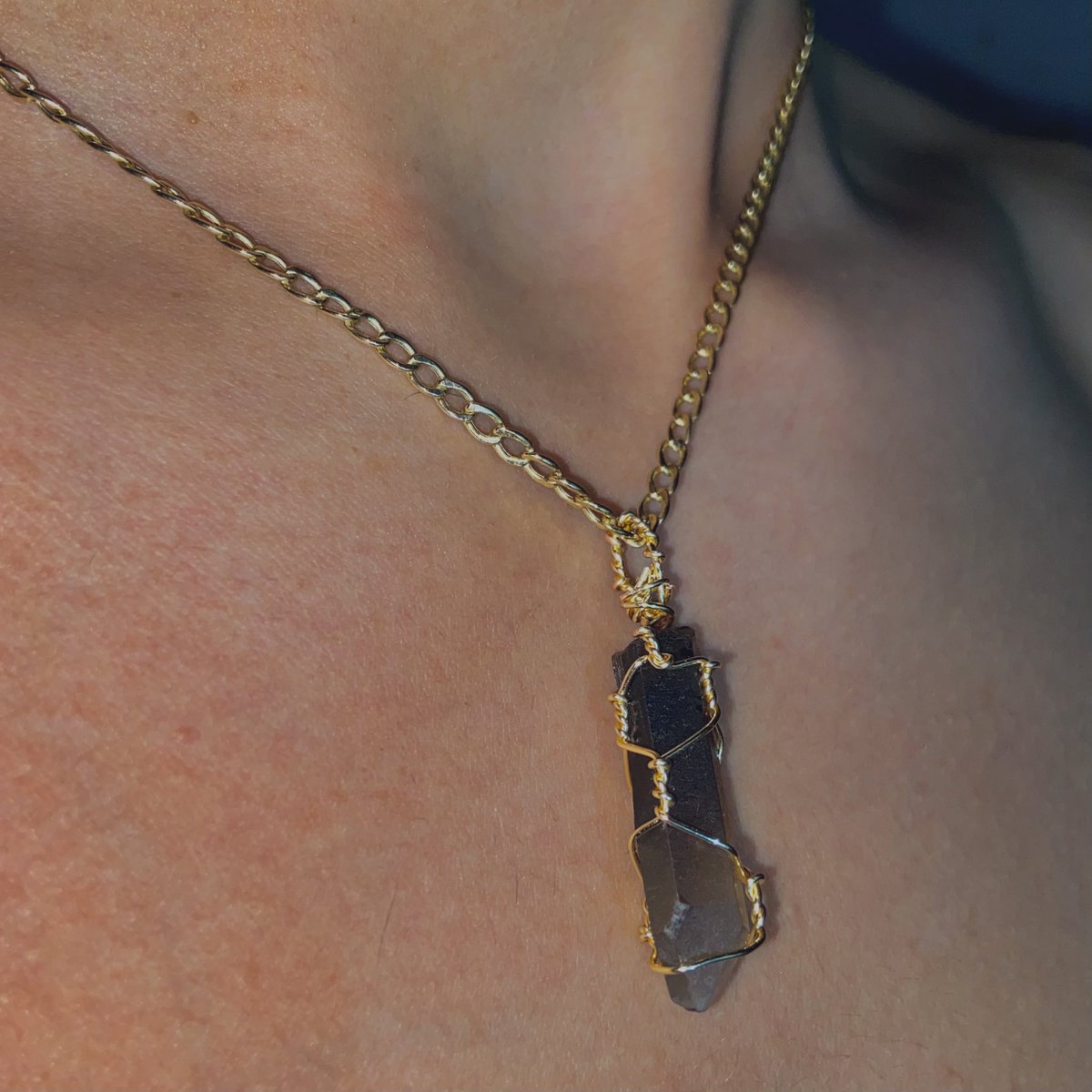 mariaruggiero32's tweet photo. @travismcelroy i handmake crystal jewlery, theres some black friday sales going on right now, available at https://t.co/v3c95B3ERG https://t.co/JzQK2Ieb5X