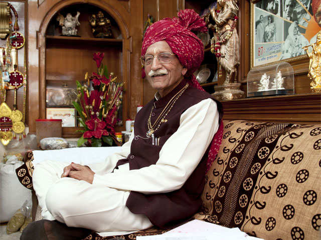 amul_joshi's tweet photo. Thank you for spicing up our food.
Rest In Peace Mahashay Dharampal Gulati
#MDH #ripmdh #MahashayDharampalGulati https://t.co/3of0BmxTeI