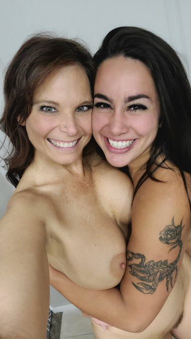 Hey guys! Would you follow my dear sweet @MissDemeanor_2? She lost her other account &amp; needs help regaining<a class="tags" href="/tag/missdemeanor_2">@missdemeanor_2</a><a href="/tag/dp"class="tags"><span>#dp</span></a><a href="/tag/dap"class="tags"><span>#dap</span></a>