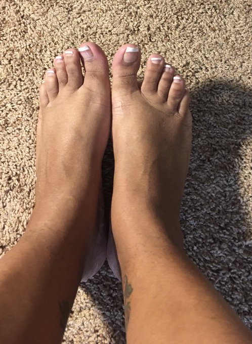 Sub funded Pedicure but still want to get reimbursed 25$ Send!!! Beta foot worship femdom Ebonydomme