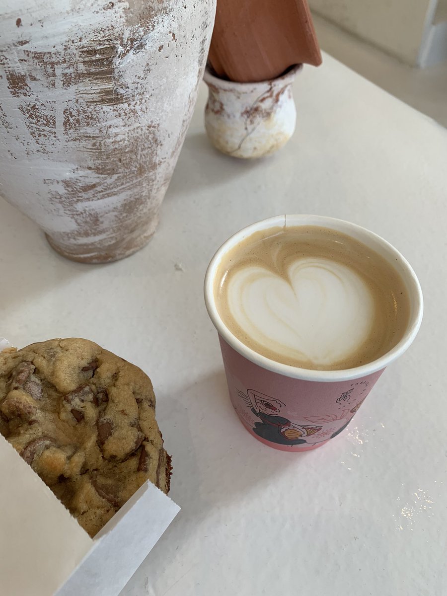 coffeeholic94's tweet photo. https://t.co/FAPO1EOZ2K