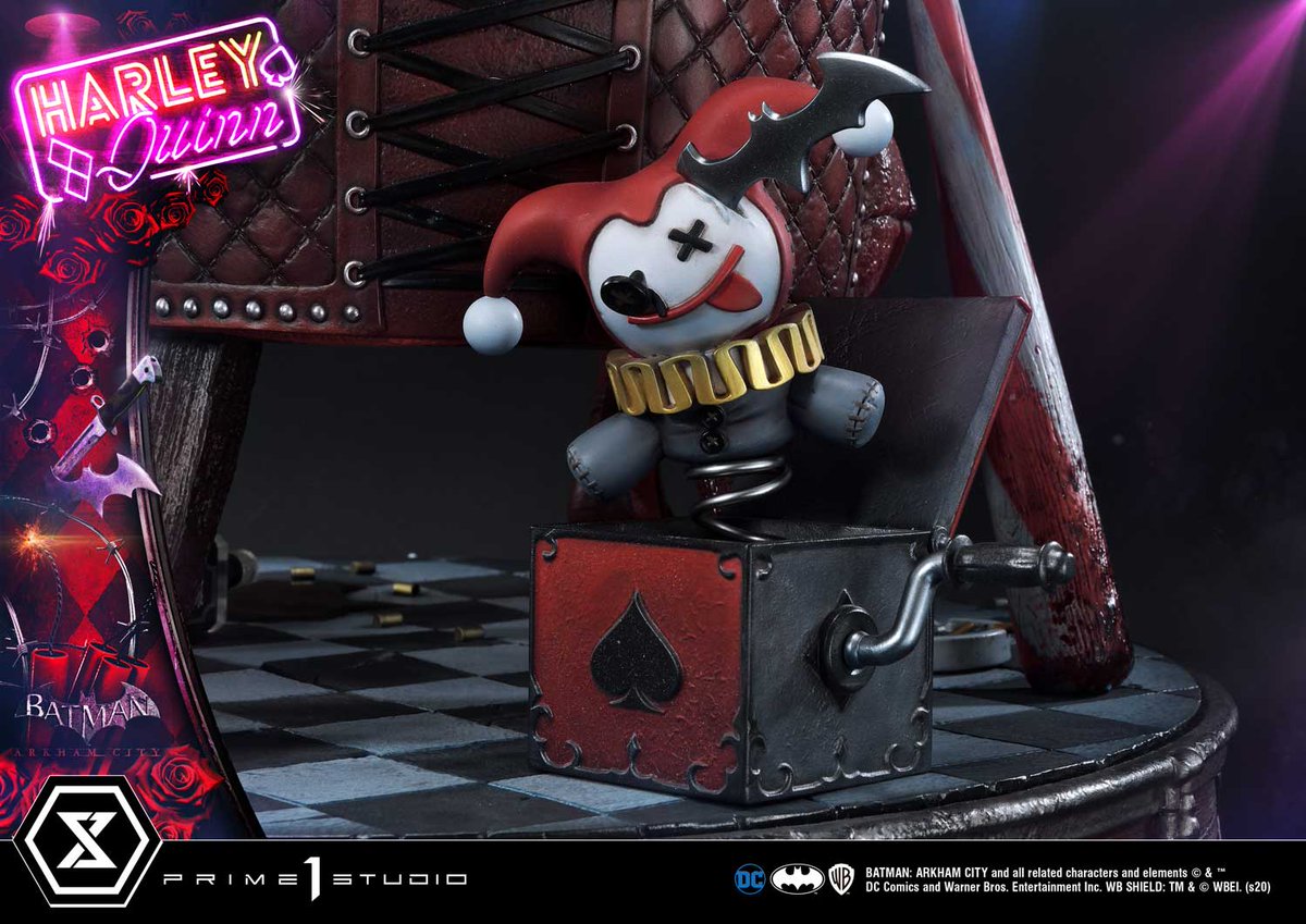 本日予約がスタートした『バットマン：アーカムシティ』のハーレイクイン。 ハンマー、バット、ジョーカーのぬいぐるみ、ハーレイクインのようなビックリ箱…！  台座もハーレイらしさ全開のスタチューです。 ご予約：https://t.co/70Yq61KE9W #prime1studio #ハーレイ ..., image size:1200x849