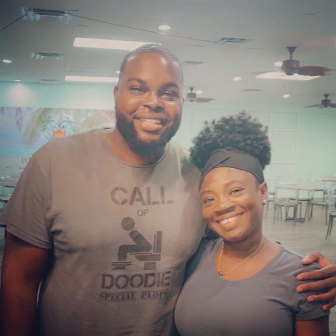 SoulFoodOfThick's tweet photo. Thank you so much @jamesandjonas for coming out and supporting us! We love y’all Stay Bless #haitiancomedy #haitiancomedian #haitian #HaitianFood  #caribbean #caribbeancuisines P.S The Haitian Woman Chef that makes it Happen In The Kitchen. https://t.co/7c19wlDpNC