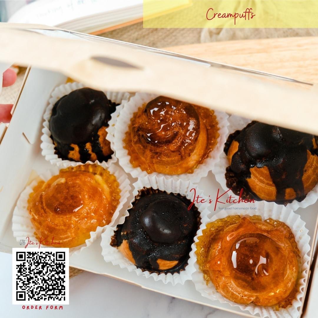 abbbeeeeym's tweet photo. Twitter, do your thing. 😝 Accepting orders for this feel good creampuffs. 😋 Send a DM to order yours. 😍 #creampuffph #sweetsph #iteskitchenph https://t.co/tlnlFguBs5