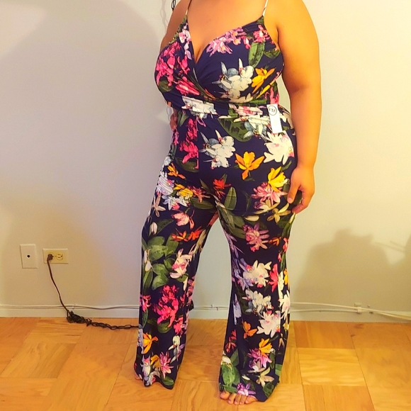 acm_fashion's tweet image. So good I had to share! Check out all the items I&apos;m loving on @Poshmarkapp #poshmark #fashion #style #shopmycloset #seeyoumonday #fashiontofigure #lux: posh.mk/3WLkeHhkUbb