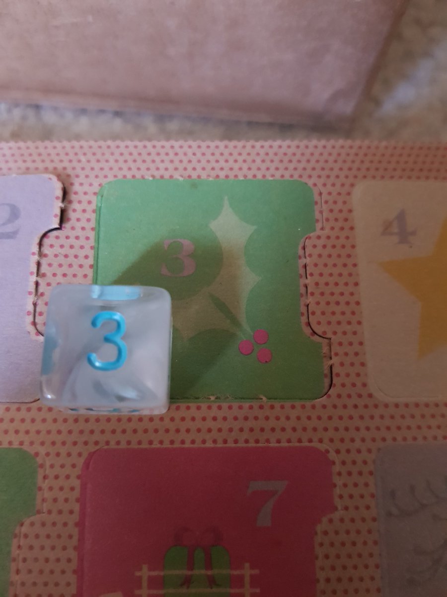 mayjaysay's tweet photo. On the third day of #ADVENTure2020 @greenleafgeek gave to me, a spooky d6 https://t.co/ymKHYqwApz