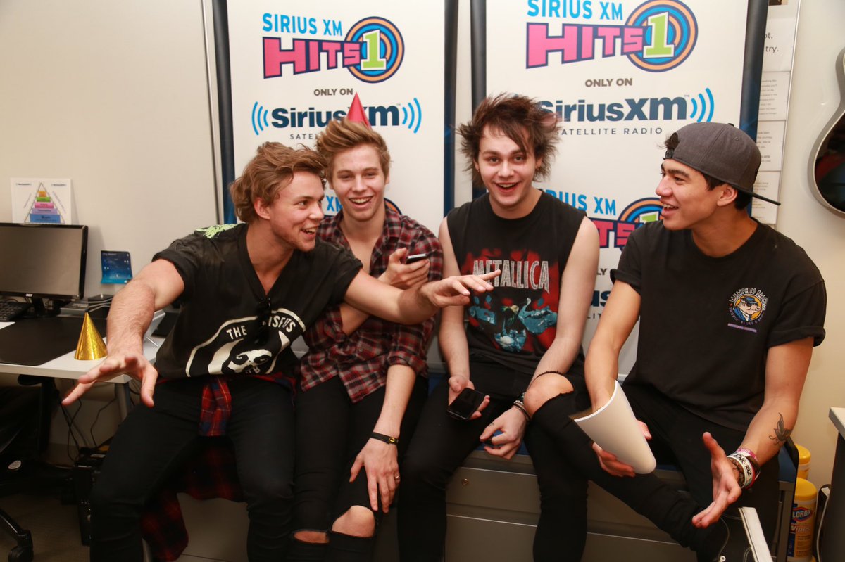 SiriusXMHits1's tweet photo. #9YearsOf5SOS ❤️ @5SOS since the start. Always! ☺️ https://t.co/s53BEVENmO