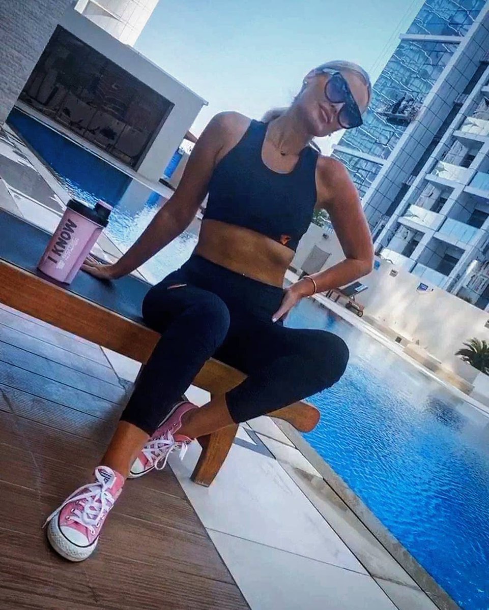 dynami_apparel's tweet image. Dont let anything break your stride
The amazing Natalia repping our fitness collection
Will be available online soon
Inbox us and avail early bird discounts on pre order
#fitsporation #fitnessmodel #fit #workout #instafitness #gymlife #getfit #fitnessaddict #gym #fitness