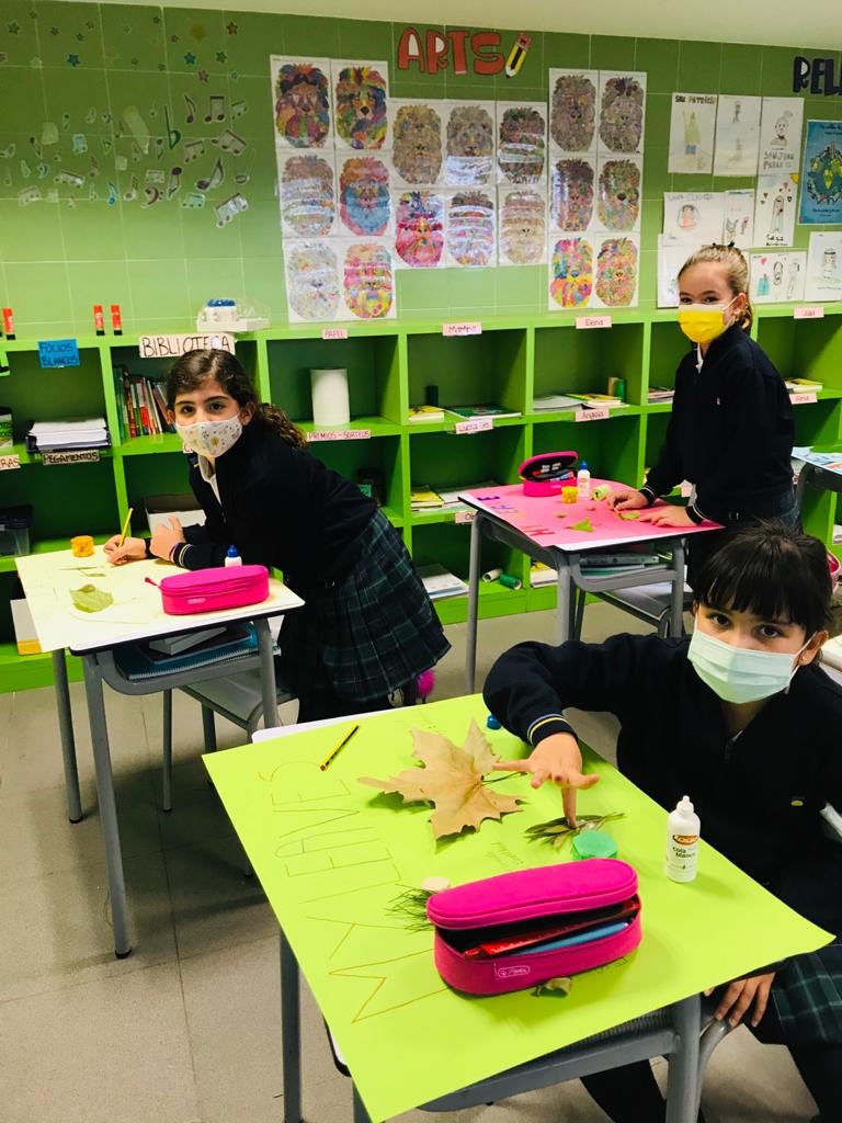 colegioarenales's tweet image. My leaves! 
#colegiobilingue #englishproject #bilingualeducation #arroyomolinos #masplurales #iamarenales #stopleycelaá #alumnosfelices #10años #educaresamar #redarenales #jueves