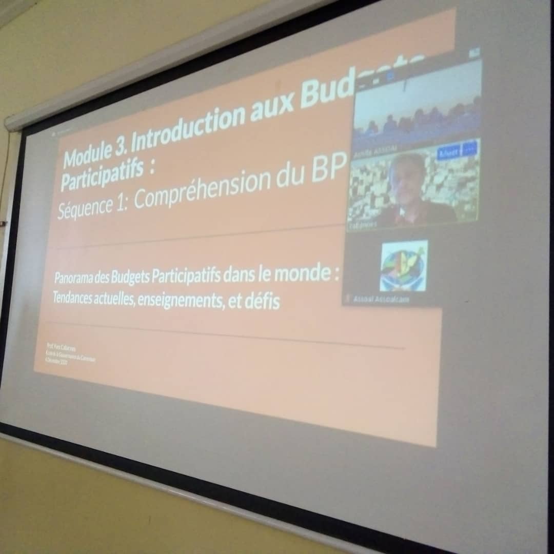 AssoalCameroun's tweet photo. #ÉcoledelaGouvernance
#session internationale de formation des facilitateurs du Budget Participatif de Yaoundé du 30 Novembre au 12 Décembre 2020 à Yaoundé
Module 3 : Introduction aux Budgets participatifs
Sequence 1: Comprehension du BP par le professeur  #yvescabanes https://t.co/al9EjH9tWn