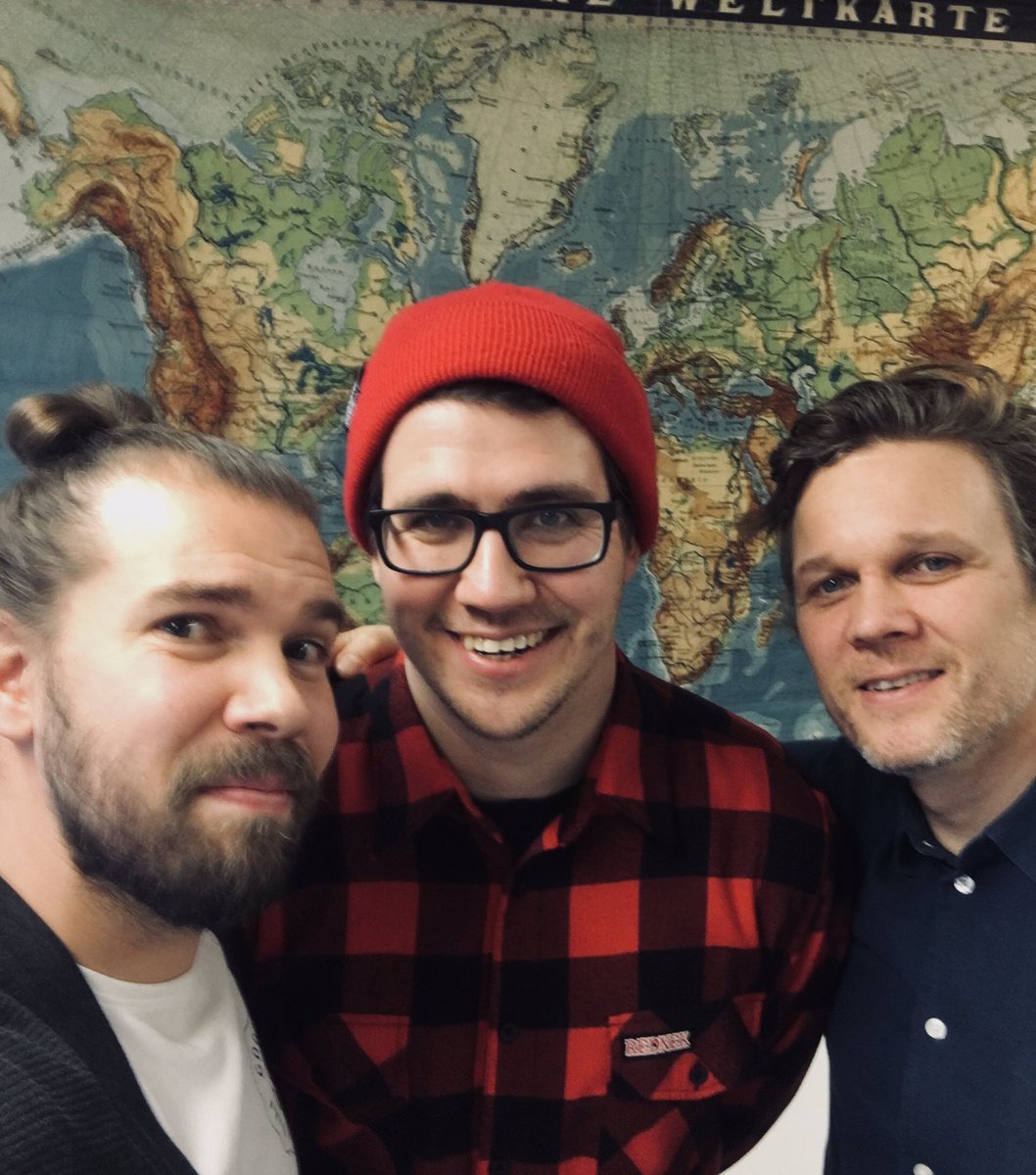 yripodi's tweet photo. Eroon kertakäyttökulttuurista ja vaatejätteestä!

Tänään GrooveFM:llä kuullaan klo 13 eteenpäin tarinaa vaateteollisuudesta ekologisuudesta sekä kiertotaloudesta. Vieraamme on @PureWasteltd yksi perustajista, Hannes Bengs👊

#yripodi #purewaste https://t.co/j8kdLQFLXm